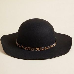 Torrid Black w/Leopard Floppy Brim Hat Size M/L